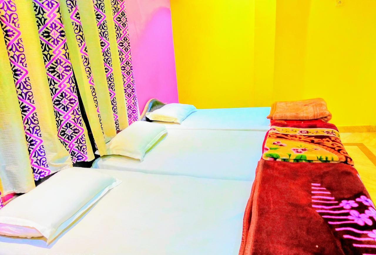 Shree Sai Paying Guest House Váránaszi Kültér fotó
