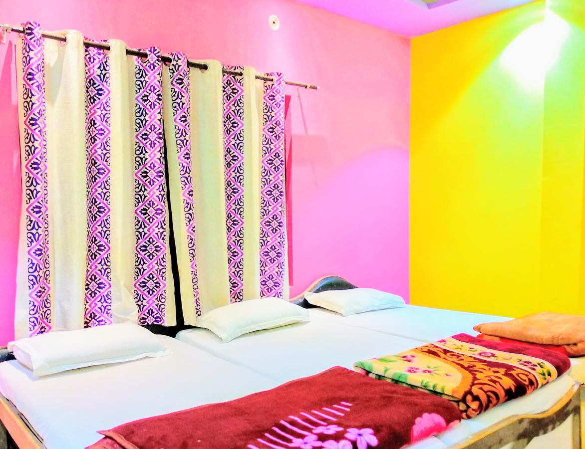 Shree Sai Paying Guest House Váránaszi Kültér fotó